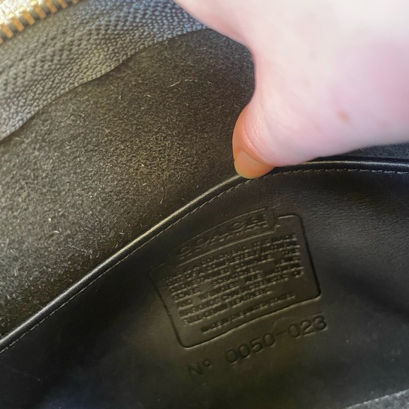 EUC Vintage Coach Crossbody - Picture 3 of 6